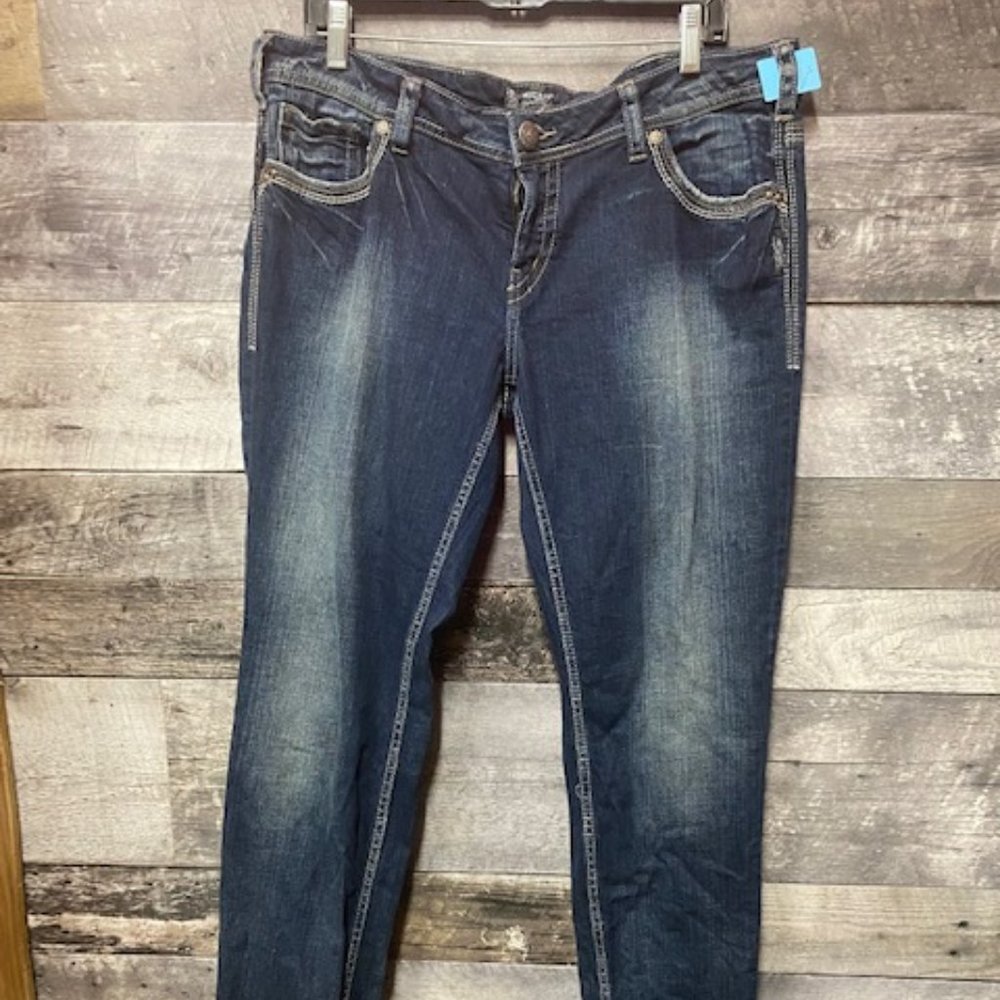 Womens 34/33 SILVER Jeans Aiko Mid Slim EUC